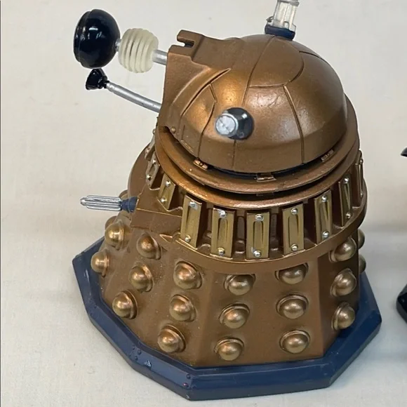 Set of 2 Dr. Who series Delek 3.5 inch figures by Funko pop - Picture 7 of 16